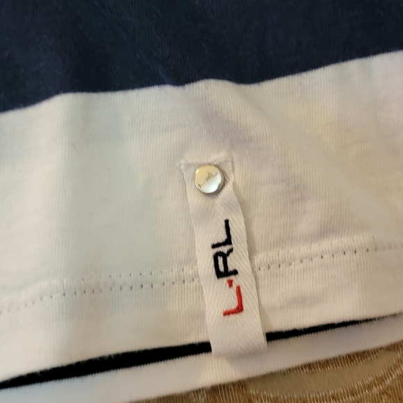 Ladies Top - Picture 2 of 4